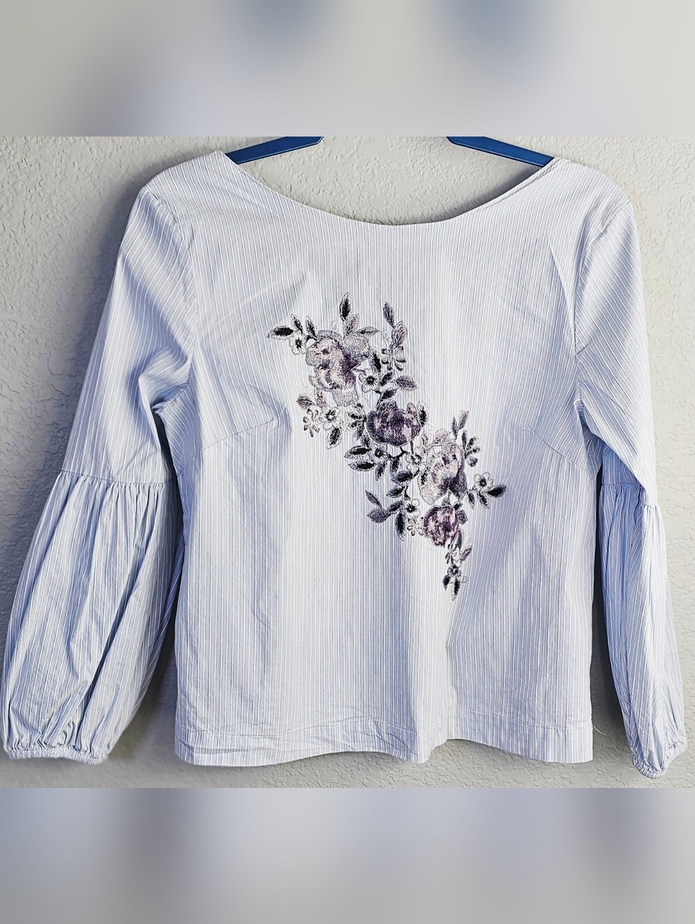 White House Black Market Size 10 Embroidered Stripe Blouse